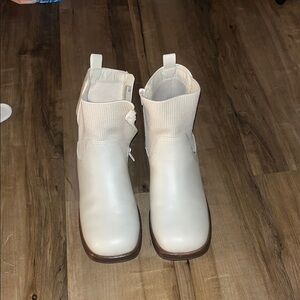 Steve Madden Cream Ankle Booties